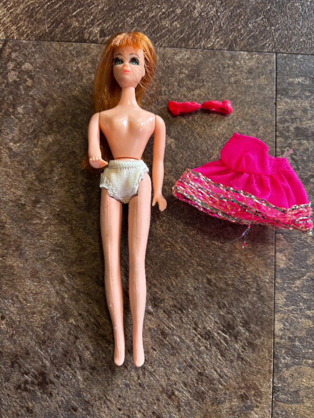 Topper Dawn Dancing Glori w/bangs doll wearing Twinkle Twirl pink 1309